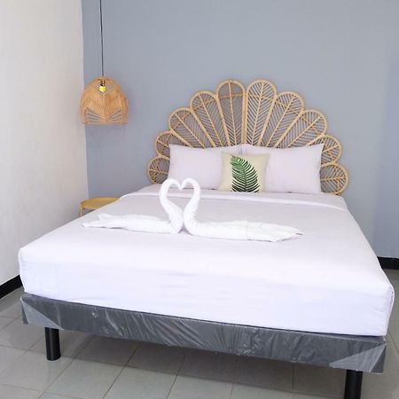 Rarem Bed & Breakfast Bandar Lampung Exteriér fotografie