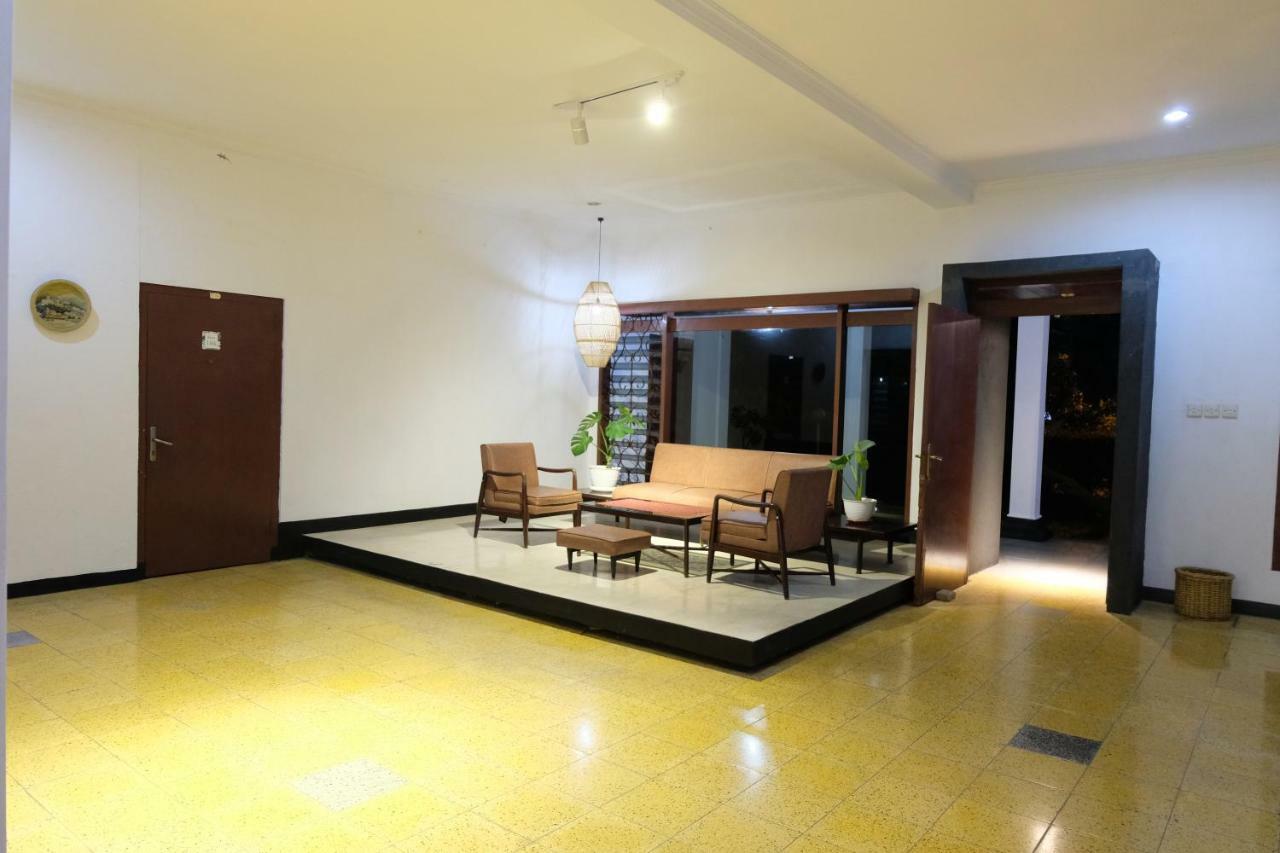 Rarem Bed & Breakfast Bandar Lampung Exteriér fotografie