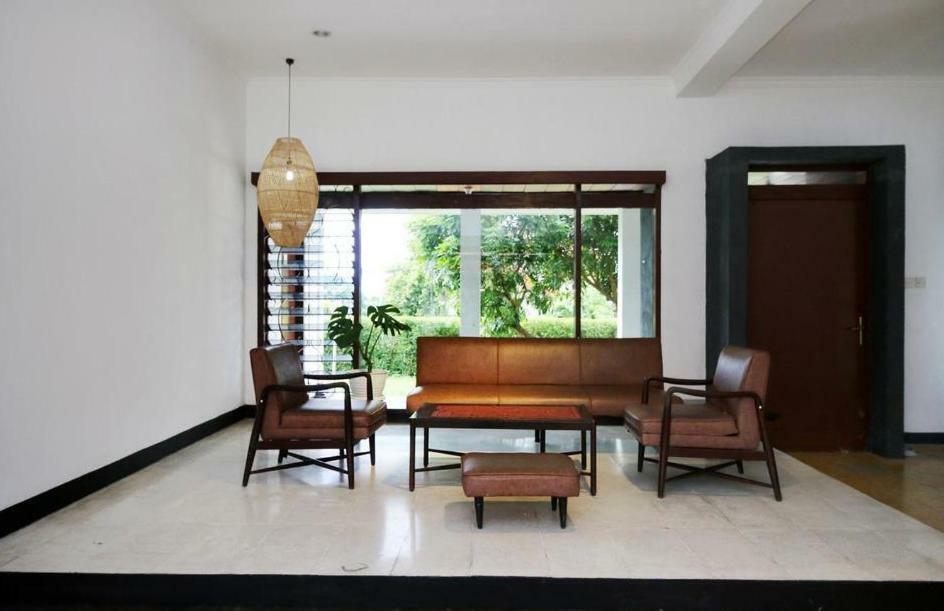 Rarem Bed & Breakfast Bandar Lampung Exteriér fotografie