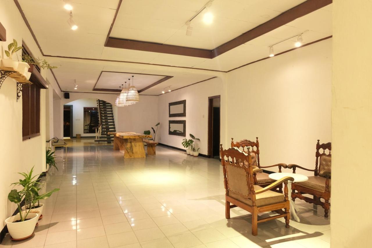 Rarem Bed & Breakfast Bandar Lampung Exteriér fotografie